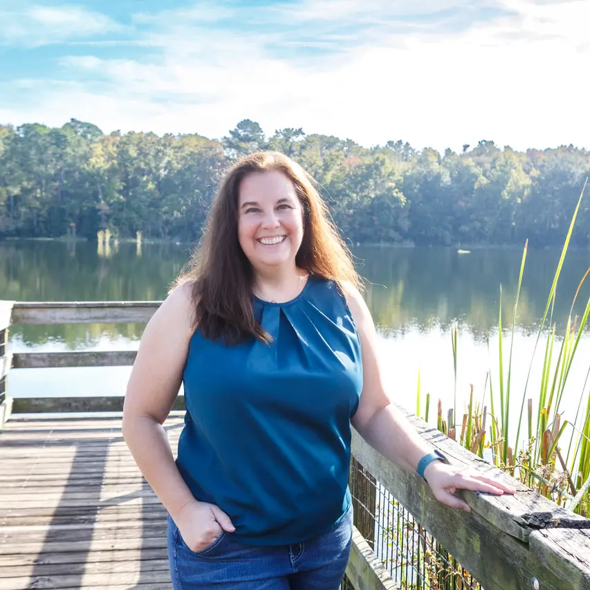 Travelmation-Emblem-suitcase-full-color